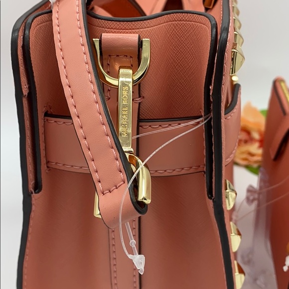 MICHAEL KORS RAYNE MD EW SATCHEL & WRISTLET SET - Picture 13 of 16